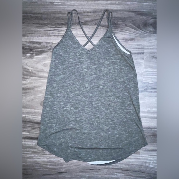 🩷Lularoe xs tank top cross back cute silky - Picture 1 of 2